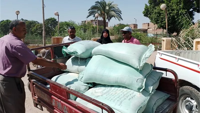 ضبط دقيق بلدي مدعم قبل بيعه في السوق السوداء بالبداري بأسيوط