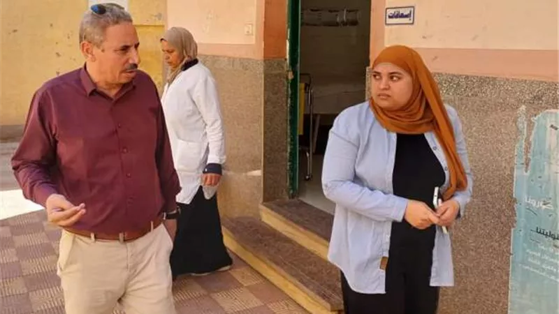 رئيس مركز ملوى يتابع توافر الامصال بالوحدة الصحية بقرية الروضة