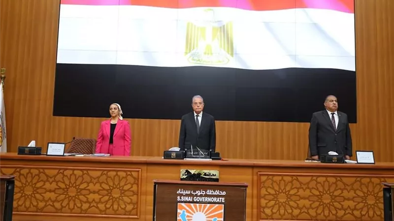 فودة: نتابع إجراءات الانتهاء من تسلم 5 أتوبيسات كهربائية