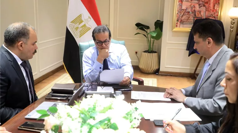 وزير الصحة يوجه بسرعة الانتهاء من ميكنة منظومة تراخيص المنشآت الطبية
