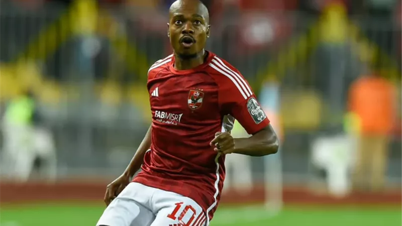 اللاعب لا يمانع.. زوجة موسيماني تهدد استمرار بيرسى تاو مع الأهلي
