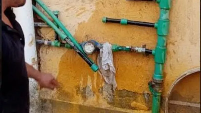 الحبس والغرامة المالية عقوبة سرقة وصلات المياه