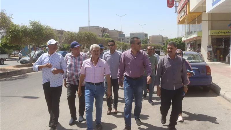 رئيس جهاز تنمية العاشر من رمضان يشدد على الحزم في التعامل مع المخالفين