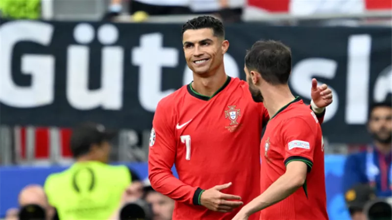 برناردو سيلفا: ندفع ثمن وجود رونالدو مع البرتغال في 