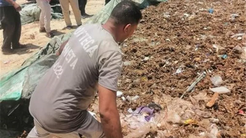 جهاز مدينة ١٥ مايو يحارب مافيا تجارة مخلفات المجازر.. بالصور