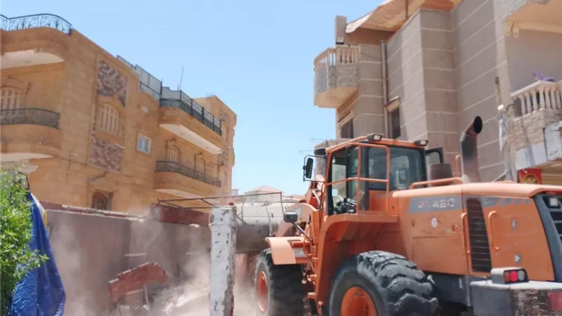 الإسكان: إيقاف وإزالة عدة مخالفات بناء وإشغالات بالمدن الجديدة