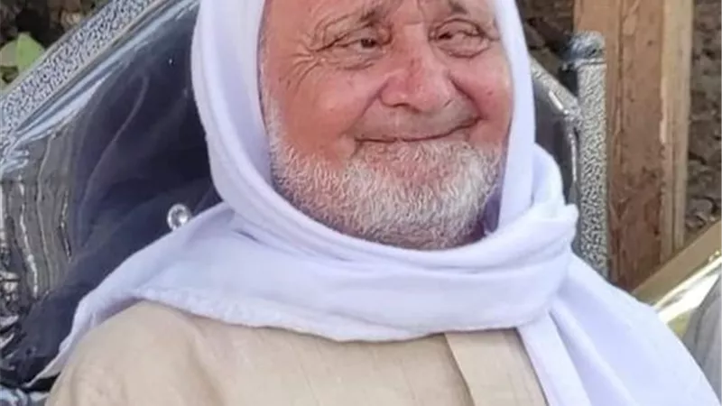 أهالي الإسماعيلية ينعون الشيخ عمر الفلكي أقدم محفظ قرآن