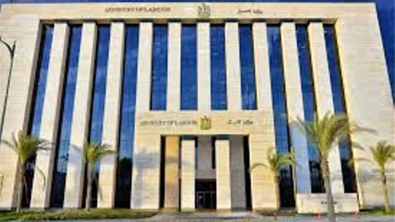الأحد إجازة للقطاع الخاص بمناسبة ذكرى ثورة 30 يونيو
