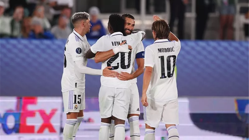 رسميًا.. فينيسوس يعلن رحيله عن ريال مدريد