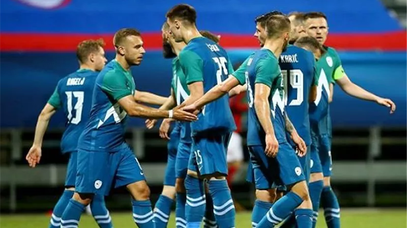 سيسكو يقود هجوم سلوفينيا أمام إنجلترا فى يورو 2024