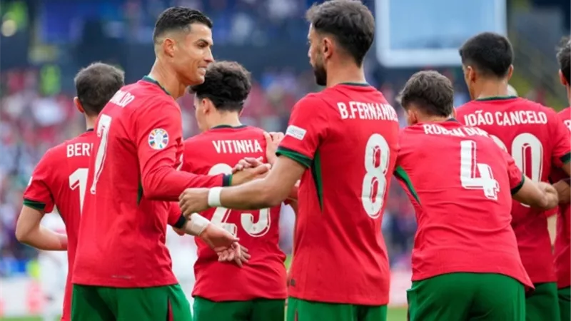 مارتينيز يحسم مشاركة رونالدو ضد جورجيا فى يورو 2024