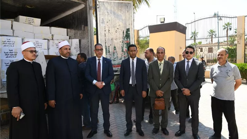 الأنصاري يشهد تسليم لحوم صكوك الأضاحي والإطعام للأولى بالرعاية