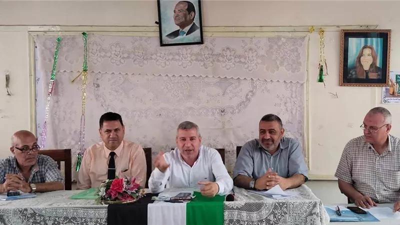 مدير تعليم دمياط يناقش استعدادات العام الدراسي الجديد