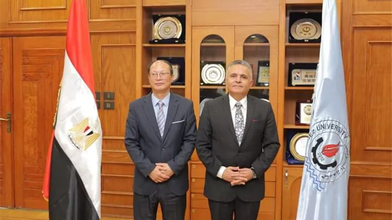 رئيس جامعة السويس يستقبل المستشار التعليمي للسفارة الصينية
