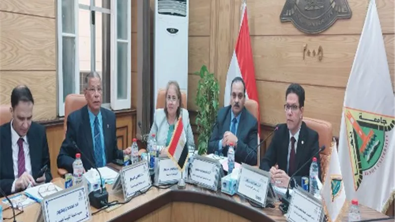 رئيس جامعة بنها يهنئ الرئيس السيسي بذكرى ثورة 30 يونيو