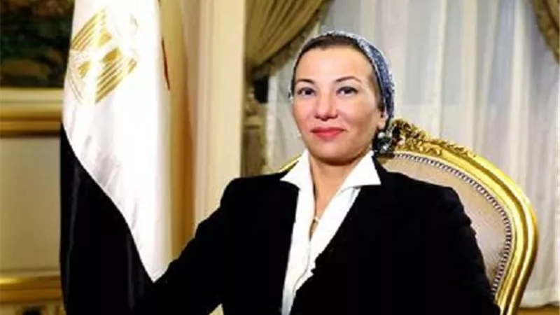 وزيرة البيئة :تشكيل لجنة لفحص الشعاب المرجانية