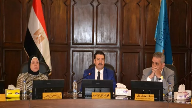 مناقشة آليات تنفيذ موازنة البرامج والأداء للجامعة