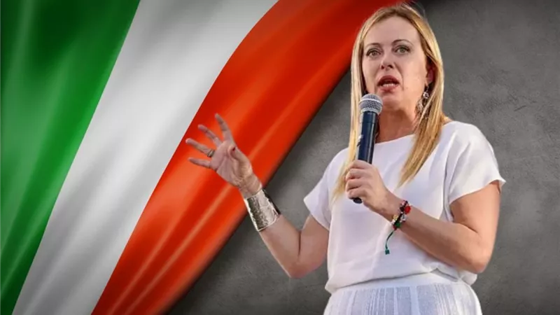 رئيسة الوزراء الإيطالية تتهم المعارضة بتبني أساليب «عنيفة»