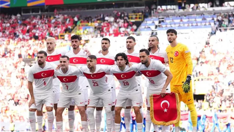 تركيا ضد التشيك فى يورو 2024 .. تشكيل الفريقين