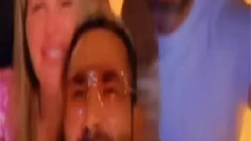 وسع وسع.. أحمد سعد يحتفل بعيد ميلاد نيكول سابا