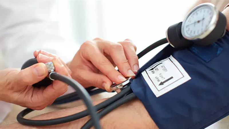 احذر.. ارتفاع ضغط الدم المتكرر يسبب الإصابة بالزهايمر مستقبلاً