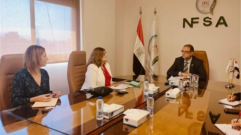 الهوبي يبحث التعاون المشترك مع الملحق الزراعي الأسترالي بالقاهرة
