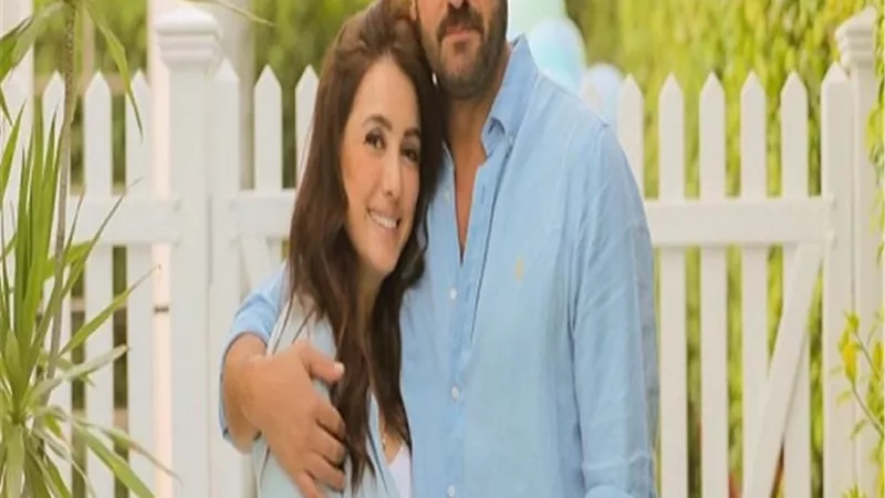 عمرو يوسف: نترك حياة عند صديقتنا للذهاب لحصول كندة على الكيماوي