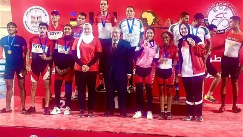 لحظات تتويج منتخب
