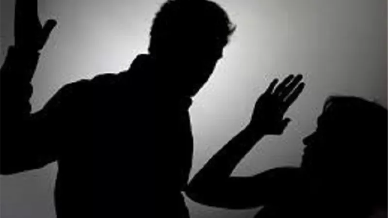 أمين الفتوى : لا يجوز إيذاء المرأة معنوياً وبدنياً