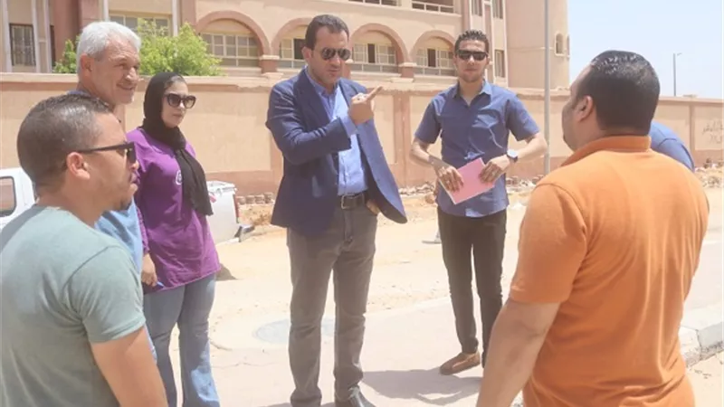 وزير الإسكان: صيانة ورفع كفاءة الطرق والمرافق بـ 3 مدن