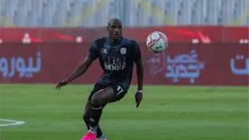 إنكادا يقلص الفارق ويسجل الأول لفاركو أمام الأهلي