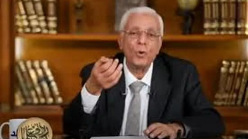 موافي يحذر من تناول المضادات الحيوية: تؤثر على وظائف الكلى