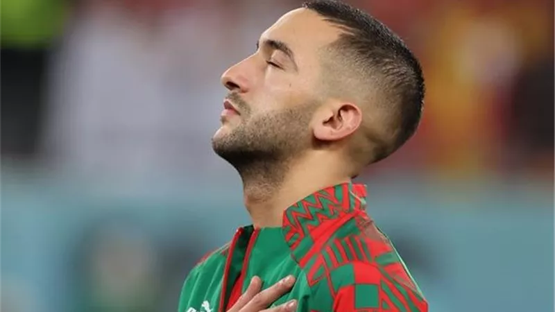 رسميا .. جالاتا سراى التركى يضم حكيم زياش حتى 2026