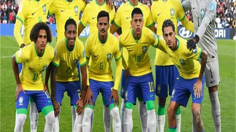 سافيو يحرز الهدف الثاني لـ البرازيل أمام باراغواي بالشوط الأول