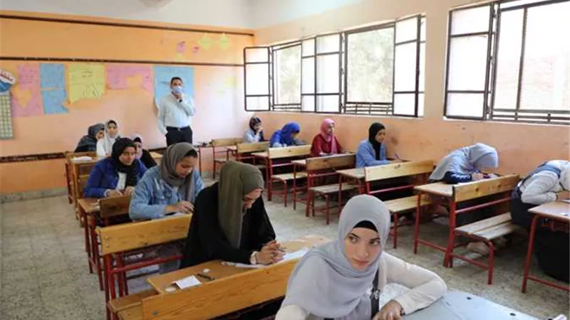 تداول امتحان الفيزياء للثانوية العامة 2024 على 