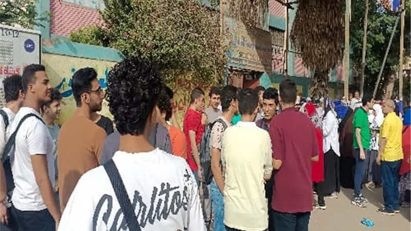 تعليم القليوبية تحذر طلاب الثانوية العامة 2024 من حيازة الهواتف في اللجان الامتحانية