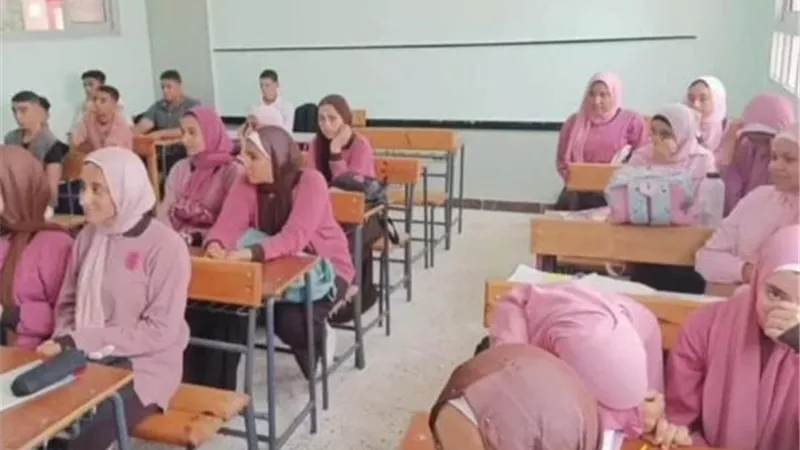 استمرار المراجعات المجانية لطلاب الثانوية العامة بالإسماعيلية