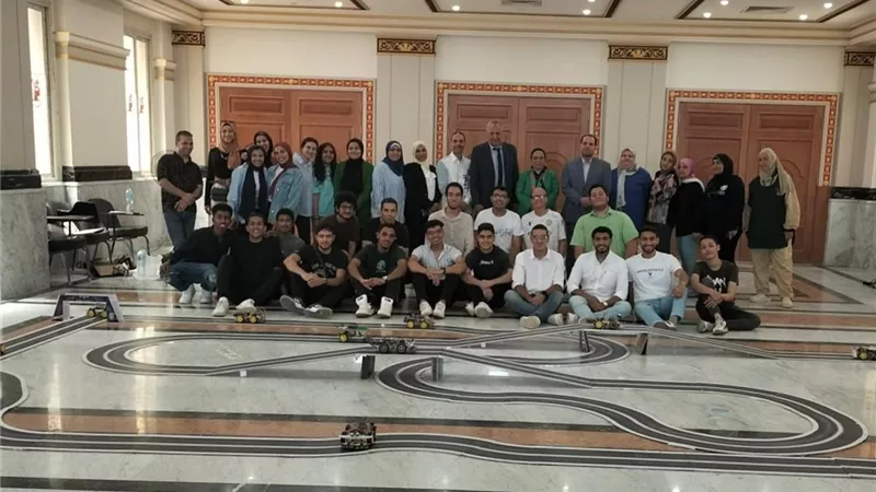 حاسبات جامعة القاهرة تنظم مسابقة للسيارات الصغيرة