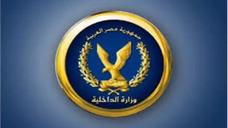 ضبط طالب وزميله يديران صفحات للغش على مواقع التواصل