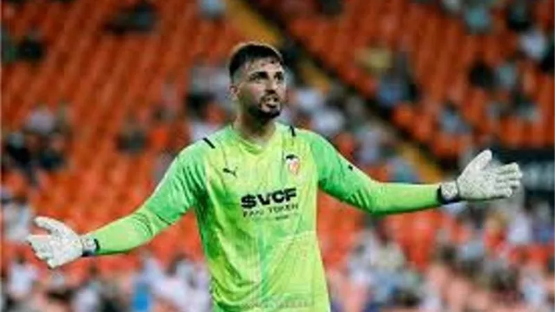 ليفربول ينافس نيوكاسل على ضم نجم منتخب جورجيا