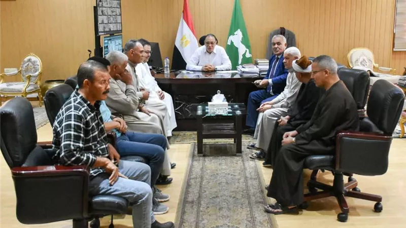 محافظ الشرقية يلتقي نواب البرلمان لإستعراض وحل مشاكل المواطنين