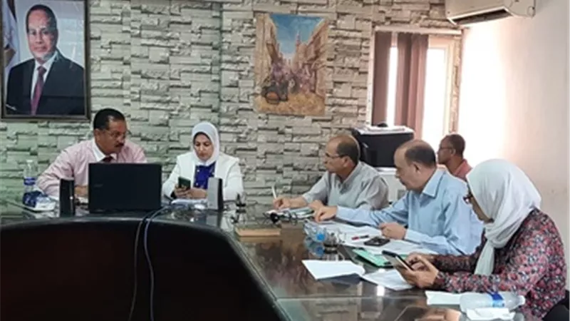 مدير تعليم الجيزة يتابع لجان امتحانات الثانوية من