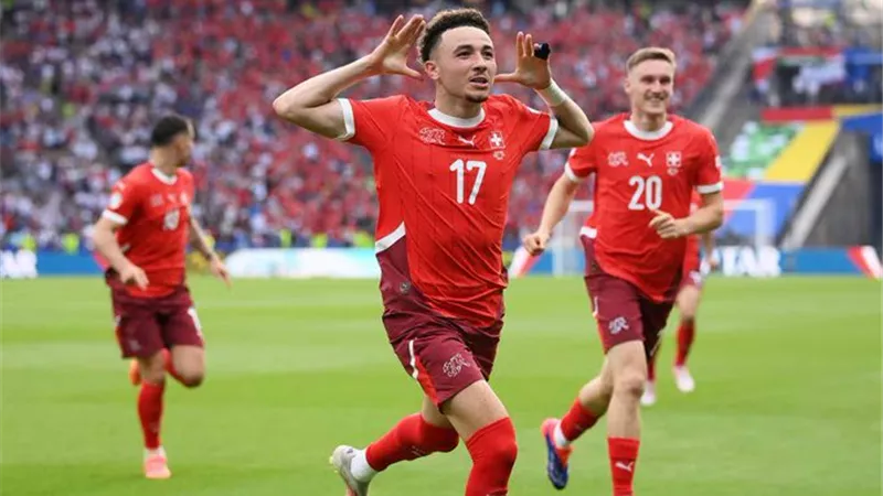 سويسرا ضد إيطاليا .. فاراجاس أفضل لاعب في المباراة