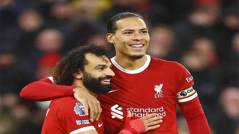 ليفربول يحسم موقفه من رحيل فان دايك إلى الدوري السعودي