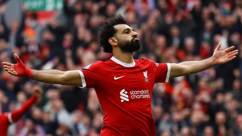 رسالة مهمة من اسطورة ليفربول بشأن بيع محمد صلاح