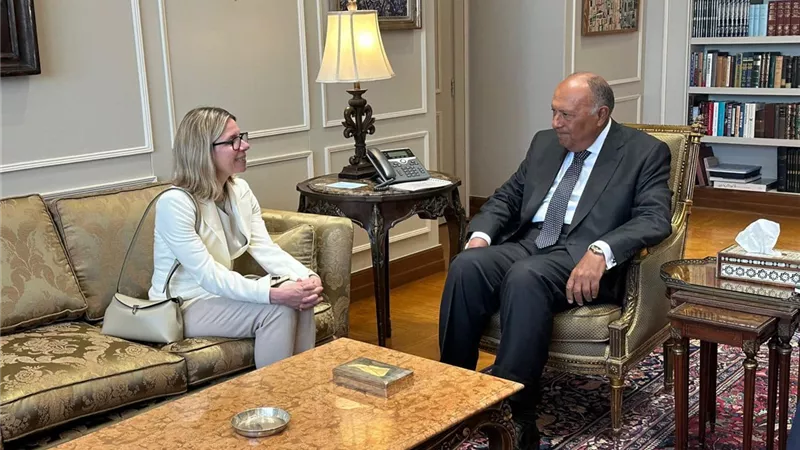شكري يعرب عن تقديره لدعم البنك الدولي لجهود التنمية الاقتصادية في مصر