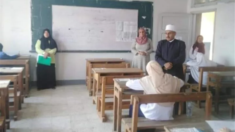 انتظام امتحانات الشهادة الثانوية الأزهرية بالسويس
