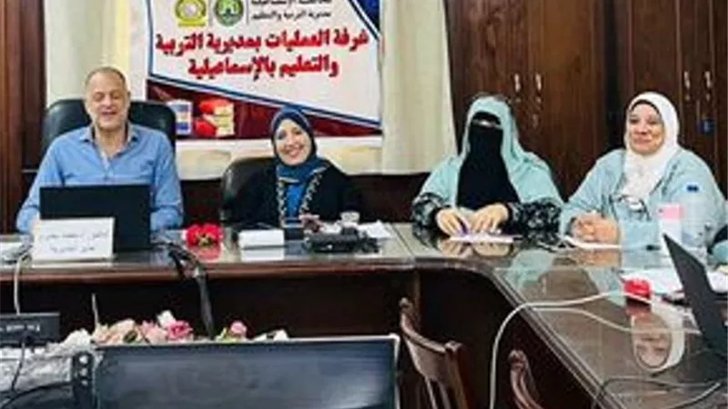 مدير تعليم الإسماعيلية يترأس غرفة عمليات امتحانات الثانوية العامة