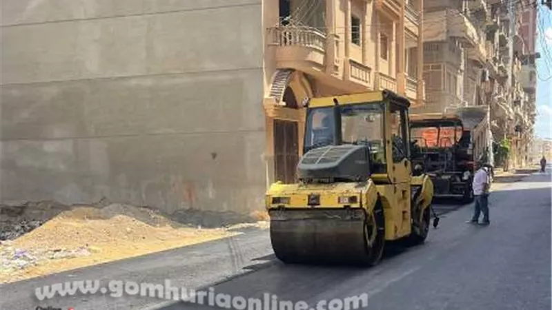محافظ دمياط تتابع أعمال الرصف بمشروع تطوير المناطق الغير مخططة