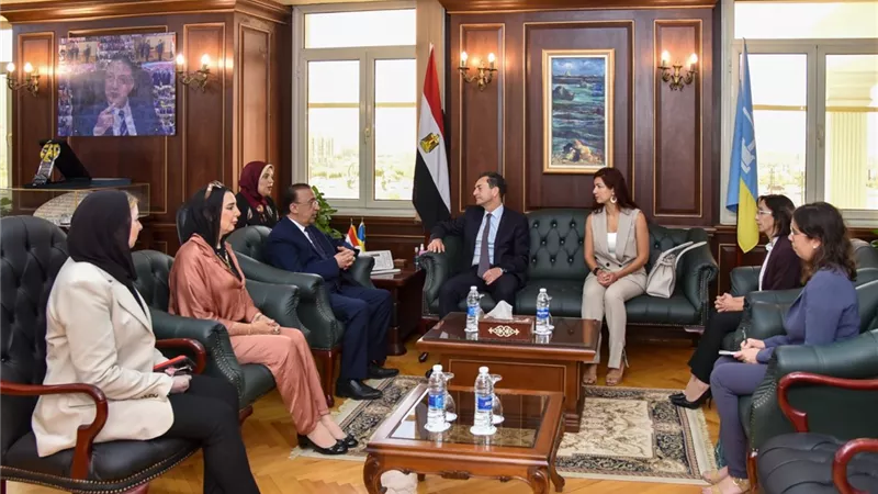 محافظ الإسكندرية يتسلم الدراجات الكهربائية الممنوحة من فرنسا